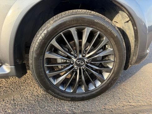 Used 2021 INFINITI QX80 Premium Select w/ All-Season Package image 17