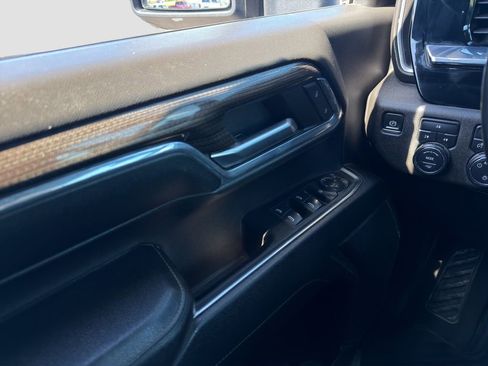 Used 2024 Chevrolet Silverado 2500 LT AWD/4WD image 12