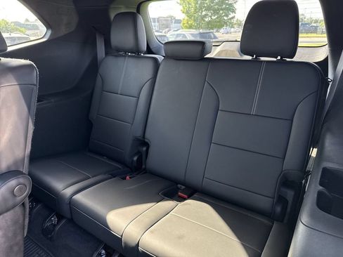 Used 2024 GMC Acadia Elevation w/ Luxury Package FWD image 20