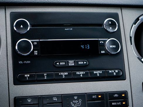 Used 2019 Ford F750 2WD Regular Cab Super Duty image 41