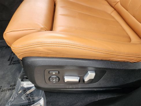 Used 2022 BMW X5 xDrive40i w/ Premium Package image 22