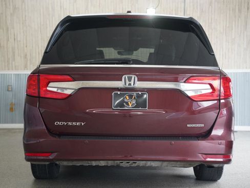 Used 2019 Honda Odyssey Touring image 9