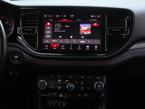 Used 2024 Dodge Durango GT RWD image 10