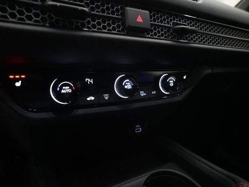 Certified 2025 Honda HR-V Sport image 20