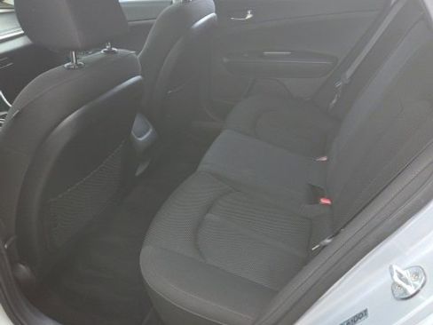 Used 2020 Kia Optima LX image 22
