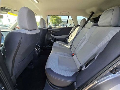 Used 2025 Subaru Outback Premium w/ Popular Package #1A AWD/4WD image 16