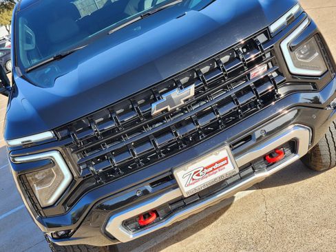 Used 2025 Chevrolet Tahoe Z71 image 11