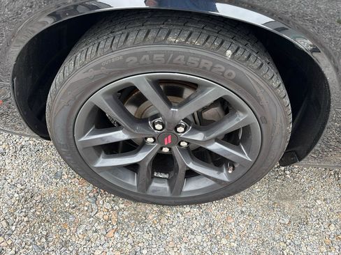 Used 2019 Dodge Challenger SXT w/ Blacktop Package RWD image 16