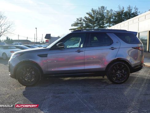 Used 2020 Land Rover Discovery Landmark image 4