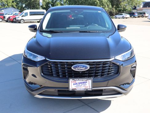 Used 2023 Ford Escape Active w/ Tech Pack #2 image 3