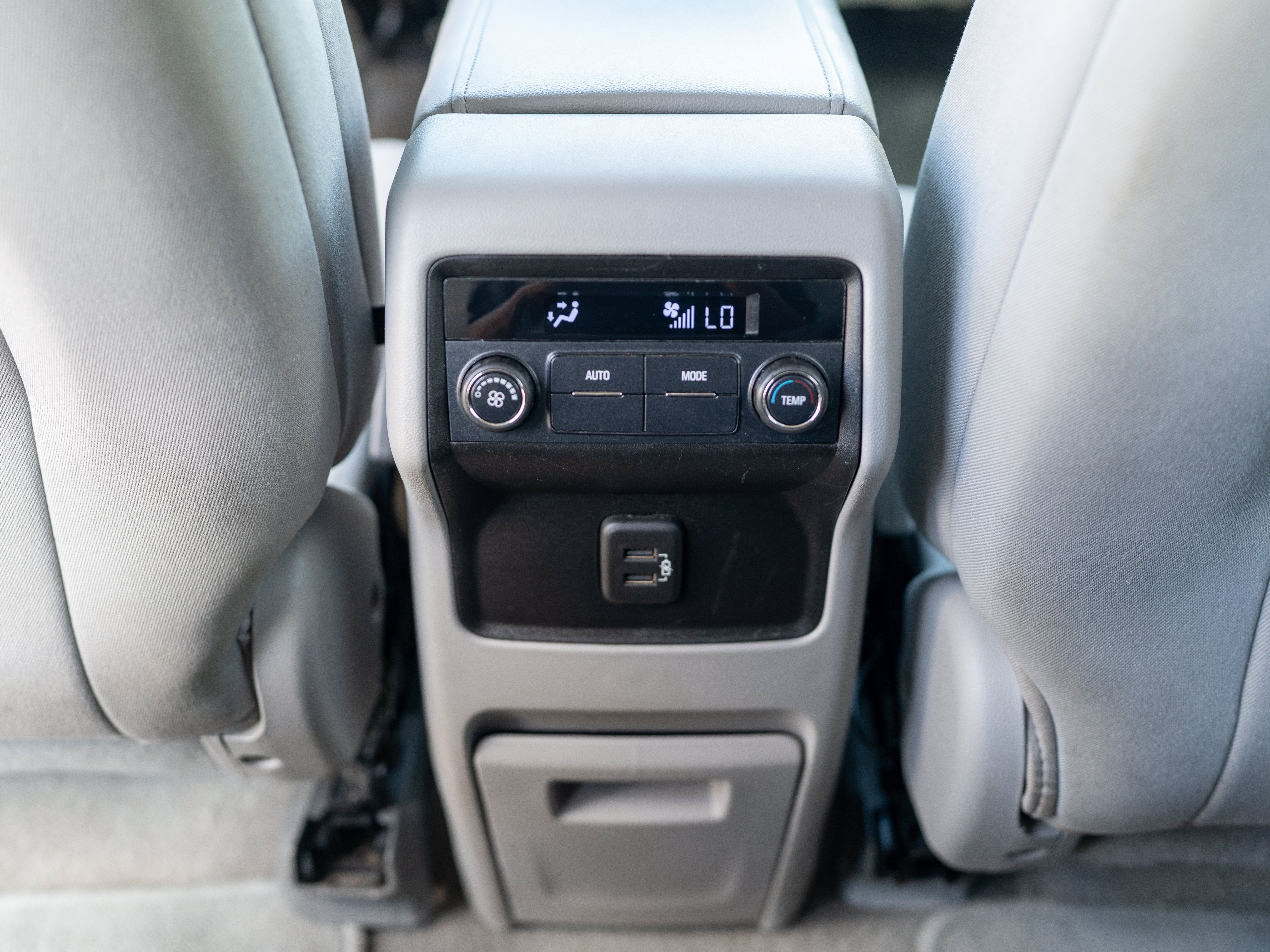 Used 2019 GMC Acadia SLE FWD image 10