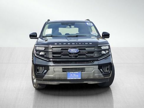 Certified 2025 Ford Expedition Active image 2