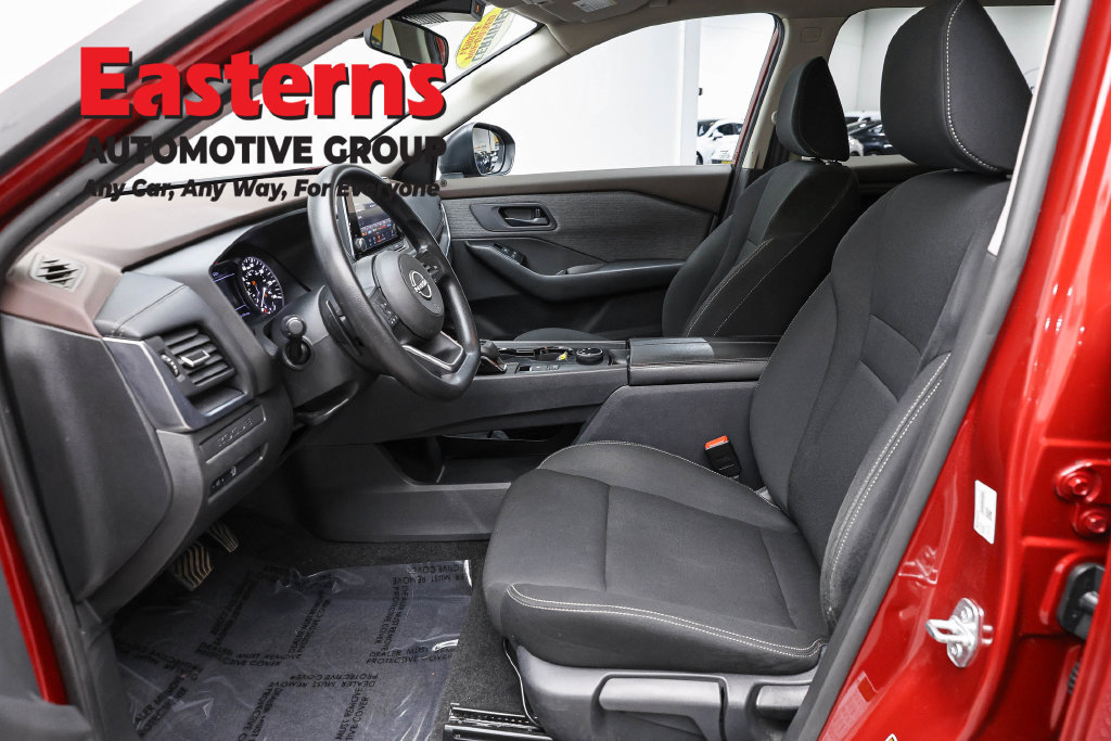 Used 2023 Nissan Rogue S AWD/4WD image 15