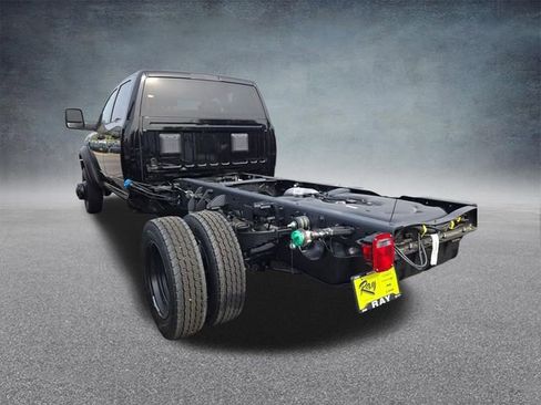 New 2026 RAM 4500 Tradesman AWD/4WD image 9