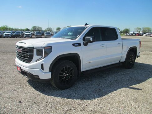 New 2026 GMC Sierra 1500 Elevation w/ Elevation Premium Package AWD/4WD image 12