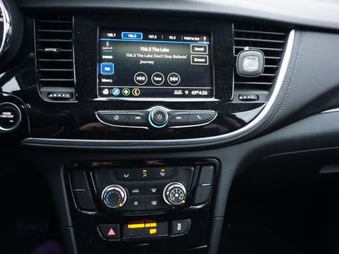 Used 2022 Buick Encore Preferred w/ Safety Package image 14