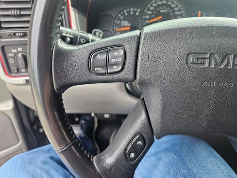 Used 2003 GMC Sierra 1500 SLT w/ SLT Preferred Equipment Group AWD/4WD image 40