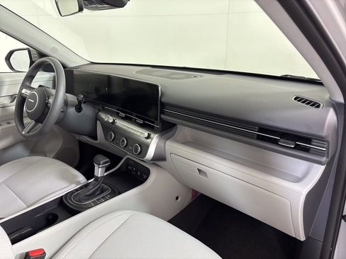 New 2026 Hyundai Kona SE image 13