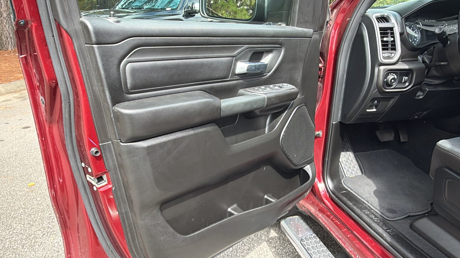 Used 2025 RAM 1500 Tradesman AWD/4WD image 14