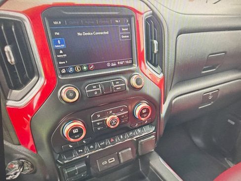 Used 2020 Chevrolet Silverado 1500 RST AWD/4WD image 10