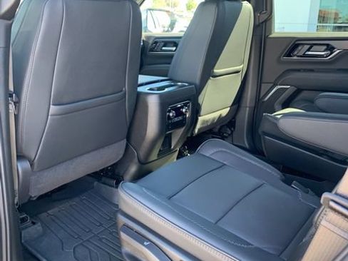Used 2026 GMC Yukon Denali w/ LPO, Floor Liner Package AWD/4WD image 15