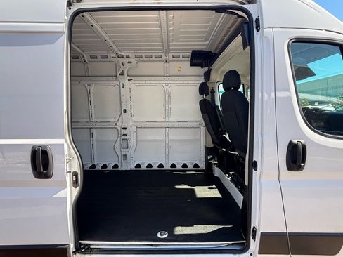 Used 2022 RAM ProMaster 2500 image 14