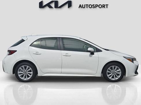 Used 2025 Toyota Corolla SE image 7