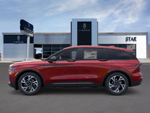 New 2026 Lincoln Nautilus Premier w/ Jet Appearance Package AWD/4WD image 3