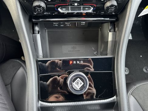 New 2025 Jeep Grand Cherokee Altitude image 23