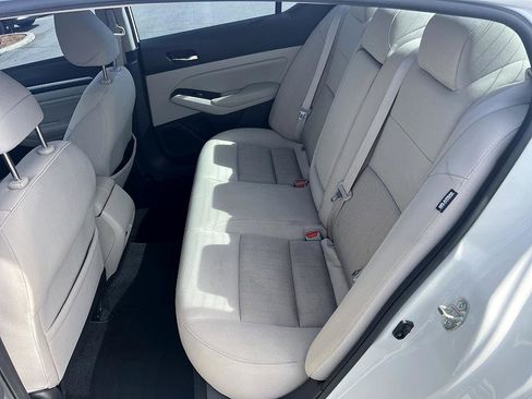 Certified 2021 Nissan Altima 2.5 SV image 14