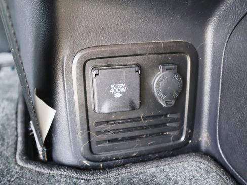 Used 2013 Toyota 4Runner SR5 image 10