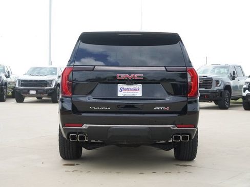 Used 2025 GMC Yukon AT4 Ultimate w/ LPO, Floor Liner Package AWD/4WD image 8