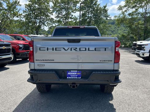 New 2026 Chevrolet Silverado 1500 Custom Trail Boss w/ Dark Appearance Package AWD/4WD image 4
