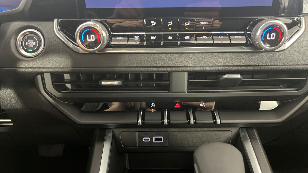 New 2026 Chevrolet Colorado Trail Boss AWD/4WD image 29