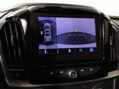Used 2022 Chevrolet Traverse RS FWD image 7