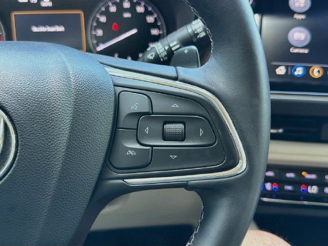 Used 2022 Buick Envision Avenir w/ Technology Package II FWD image 39