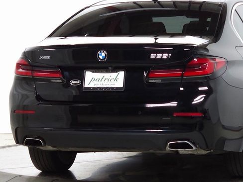 Used 2023 BMW 530i xDrive w/ Convenience Package image 11