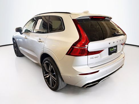 Used 2021 Volvo XC60 T6 R-Design w/ Advanced Package AWD/4WD image 5