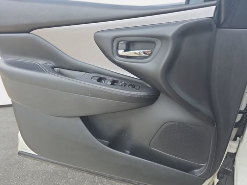 Used 2021 Nissan Murano SV w/ SV Special Edition Package FWD image 25