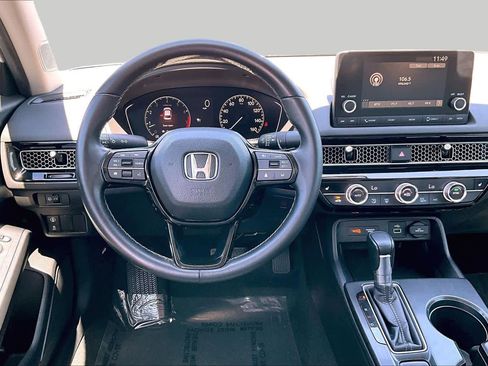 Used 2024 Honda Civic EX image 5