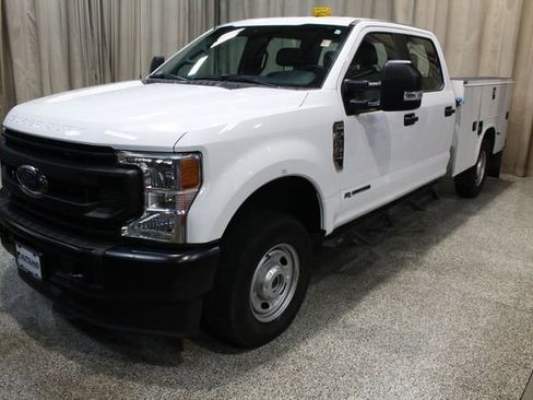 Used 2020 Ford F250 XL w/ Power Equipment Group image 4