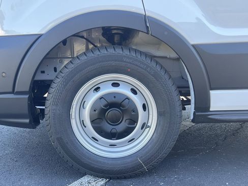 New 2026 Ford Transit 350 148 Medium Roof Wagon image 24