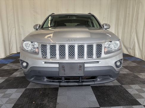 Used 2016 Jeep Compass Latitude AWD/4WD image 5