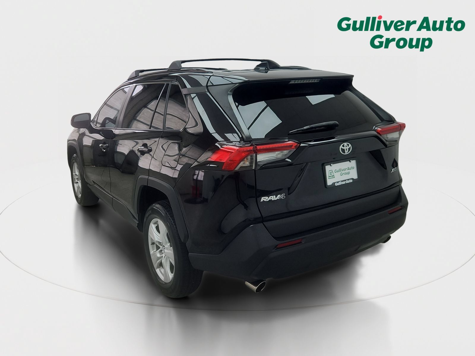 Used 2021 Toyota RAV4 XLE FWD image 5