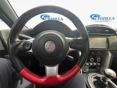 Used 2019 Toyota 86 image 9