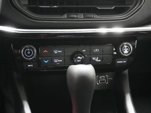 New 2026 Jeep Compass Latitude AWD/4WD image 19