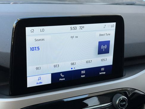 Certified 2022 Ford Escape SE w/ SE Sport Appearance Package image 17