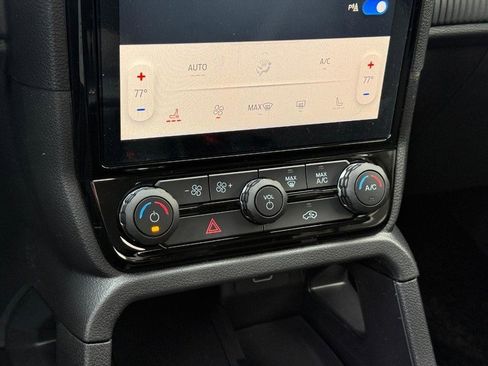 New 2025 Ford Ranger XLT w/ Equipment Group 301A High image 13