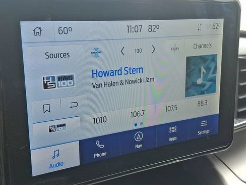 Used 2022 Ford Explorer XLT w/ Equipment Group 202A AWD/4WD image 19