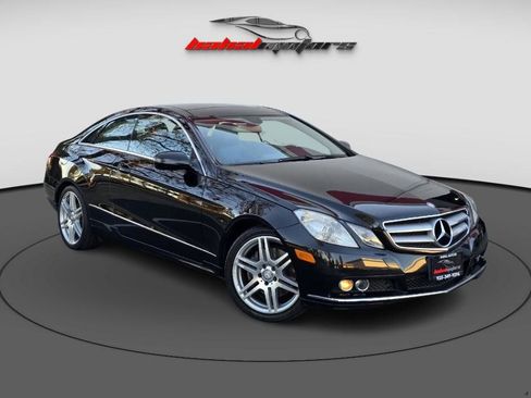 Used 2010 Mercedes-Benz E 350 E 350 image 1